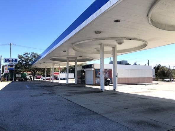 3270 53rd Ave E, Bradenton, FL 34203